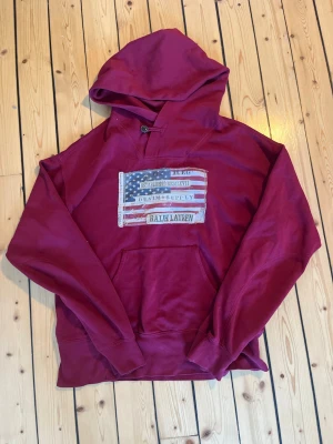 Denim & supply hoodie från Ralph Lauren - Sjukt snygg och sällsynt vintage hoodie från Ralph Lauren Denim & Supply. Storlek S passar snarare M. Skriv vid eventuella funderingar😁