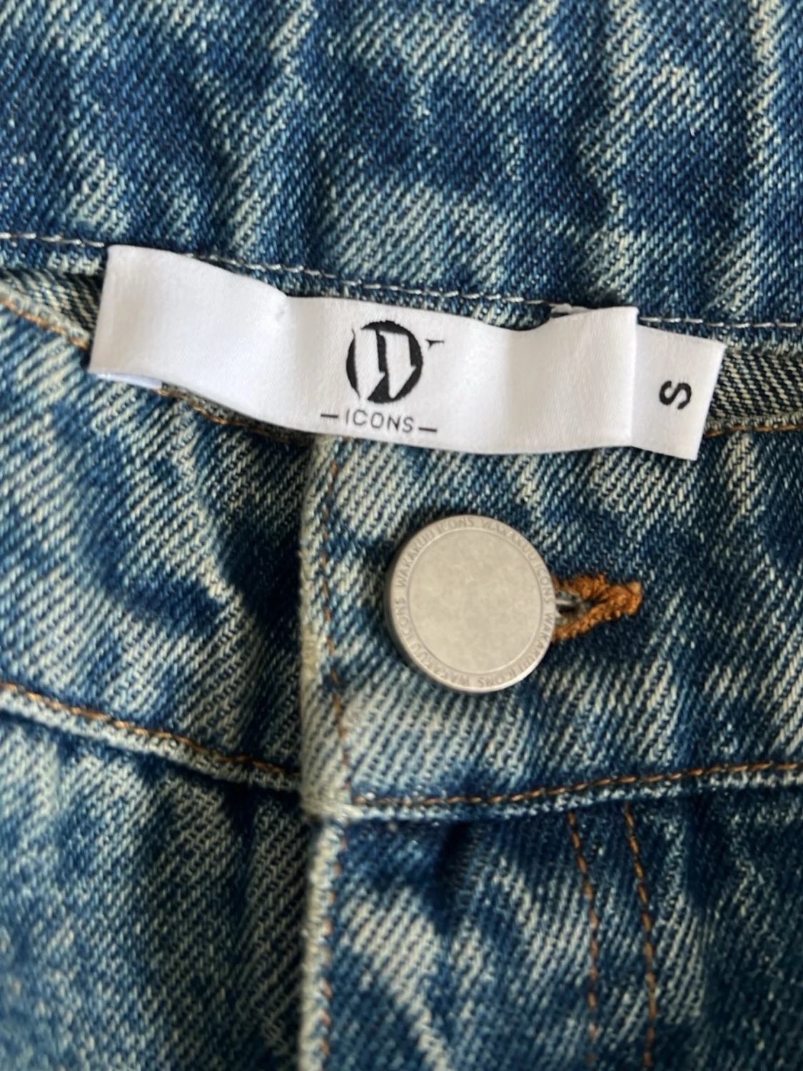 Lång jeanskjol med slits från Icons - 1