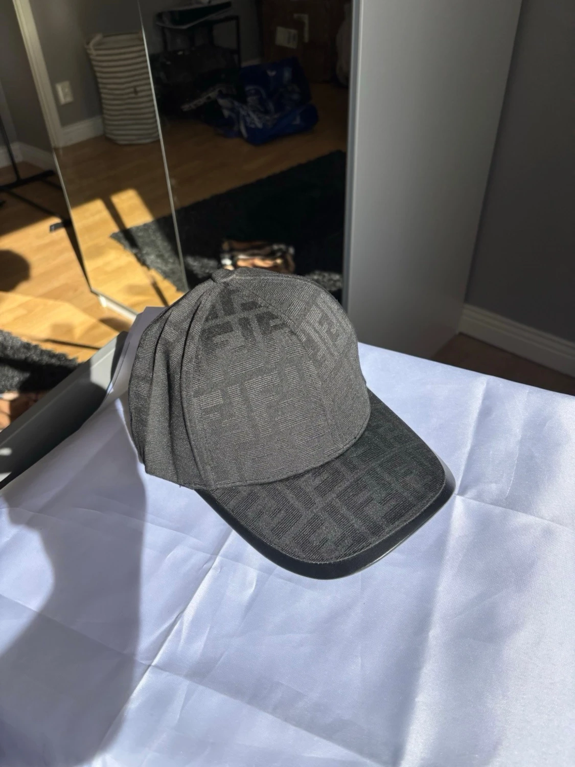 Svart keps från Fendi med FF-mönster - 1