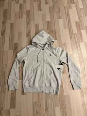 Polo zipper  - Helt ny perfekt för sommaren 