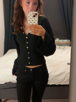 Gina tricot kofta  - Mycket fin kofta från Gina tricot! 