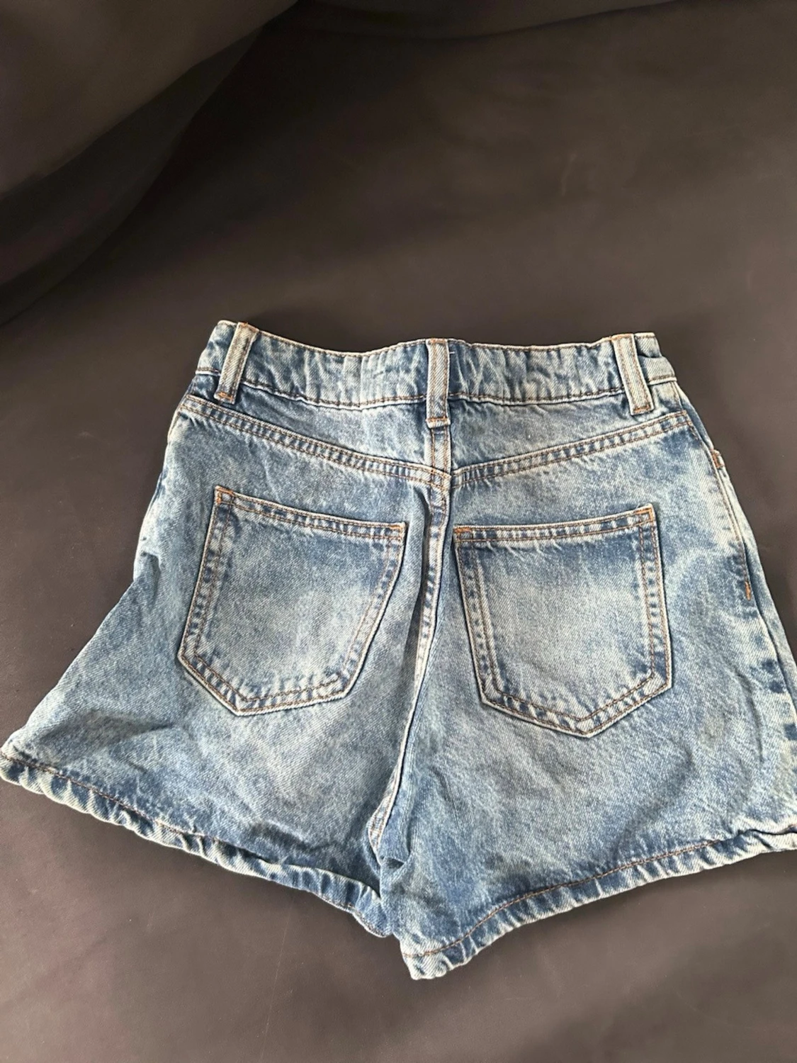 Blå jeansshorts från Lindex - 2