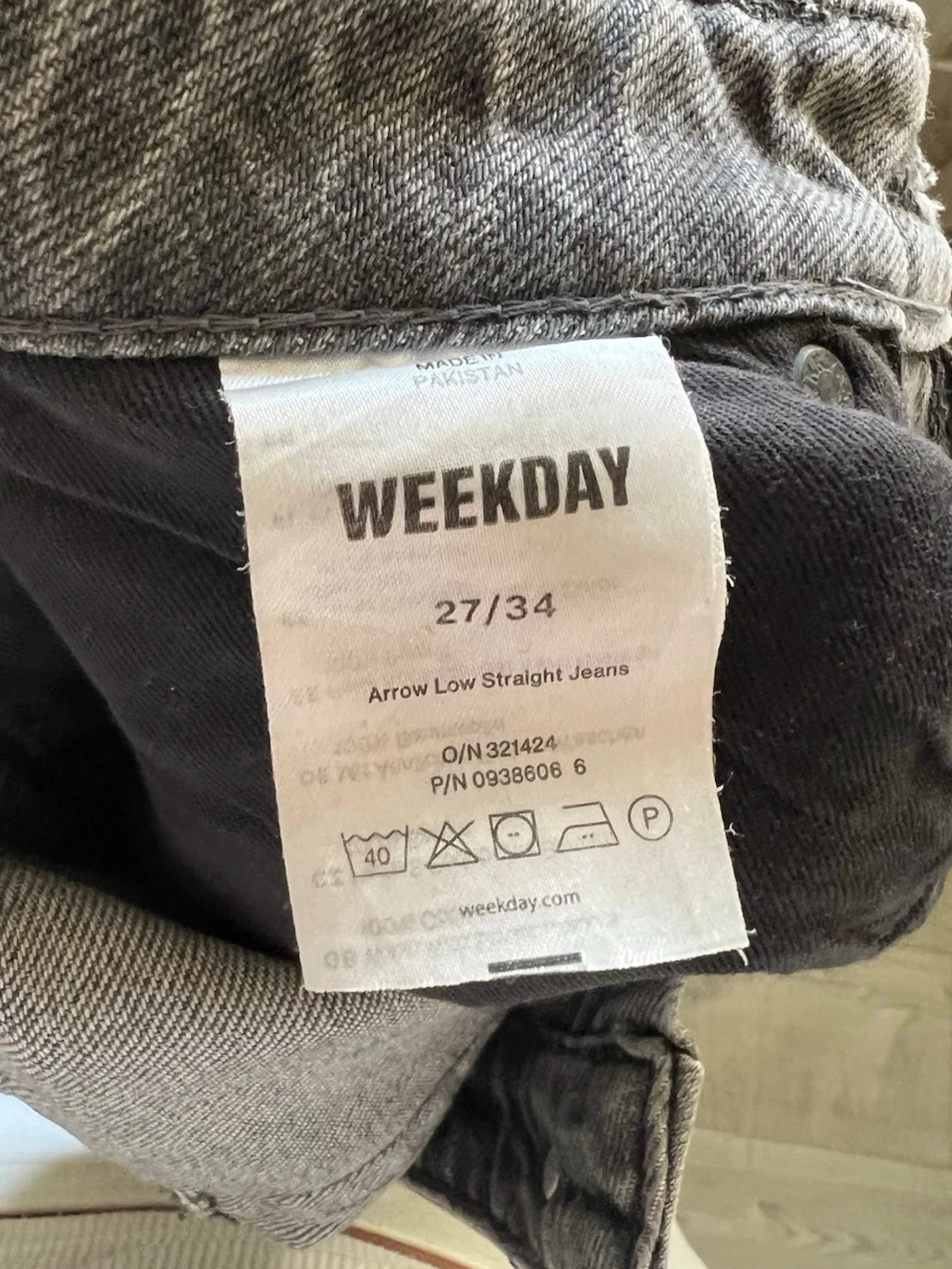 Weekday Arrow jeans - 2