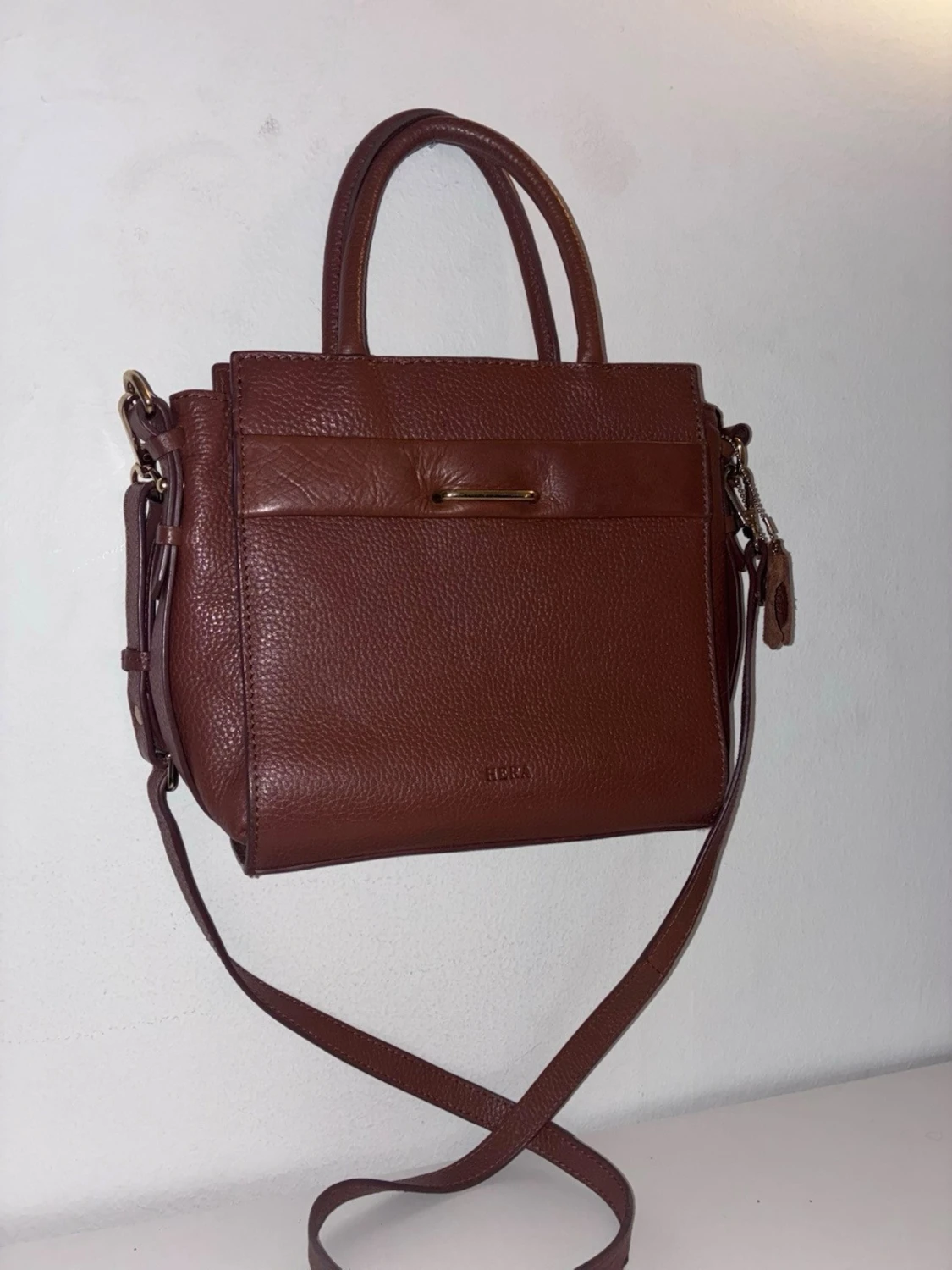 Brun handväska i läder från Hera - 1