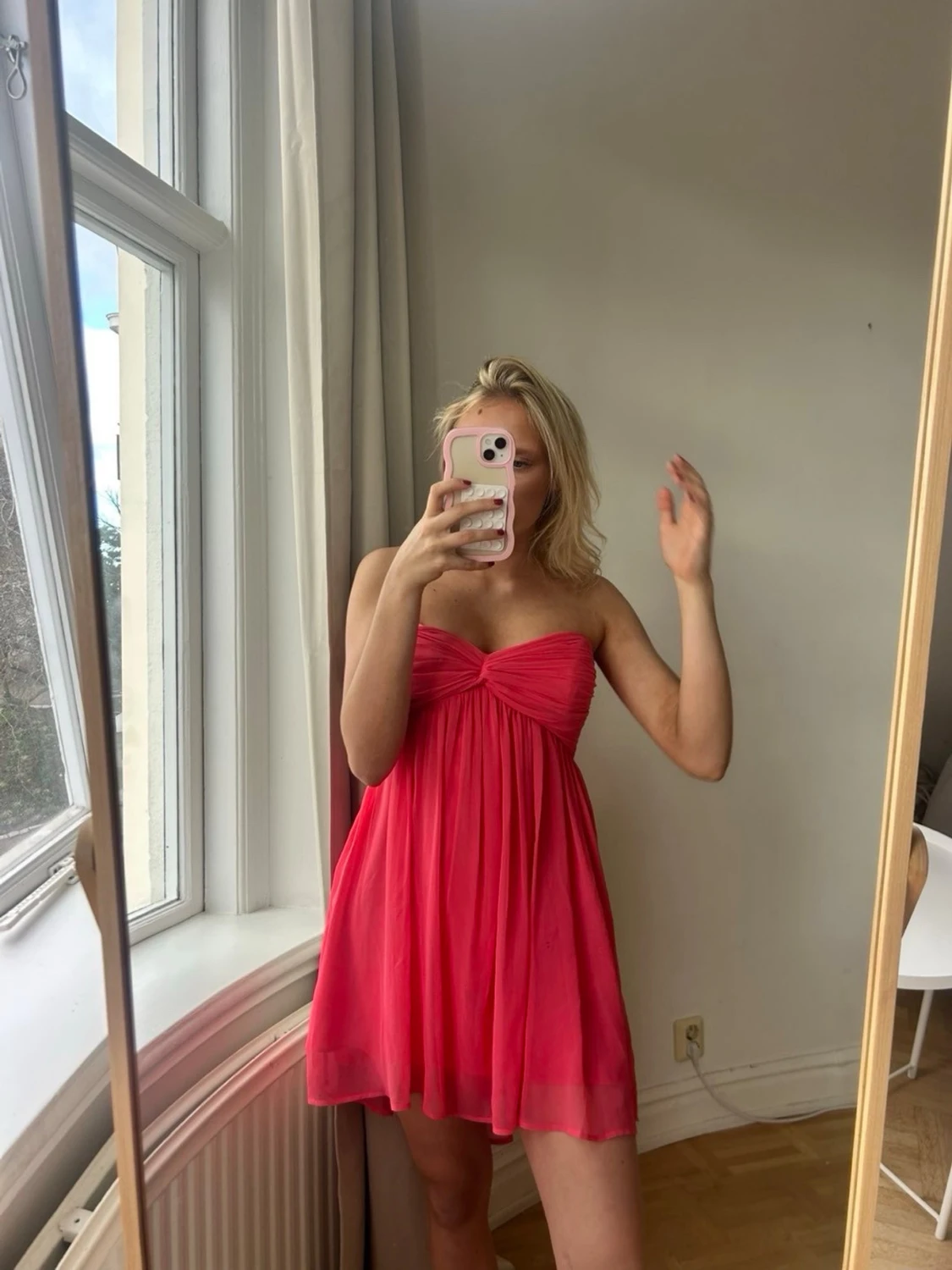 Axelbandslös rosa kortklänning💖💖✨ - 2