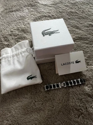 La coste armband  - Väldigt fin och helt ny 