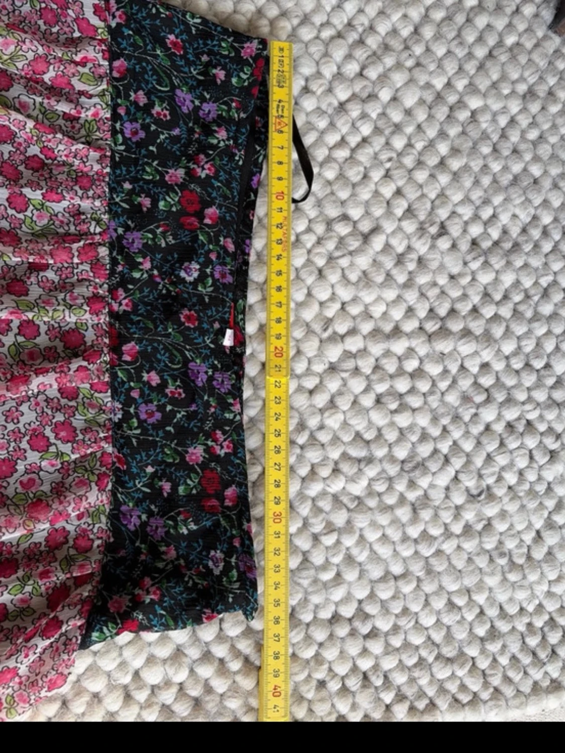 Blommig volangkjol från 365 Sunshine - 2