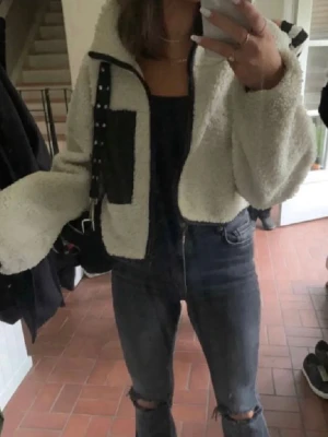 Teddyjacka - Super mysig!💞