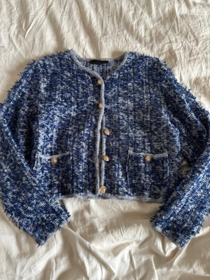 Blå kofta Zara - Helt ny (endast testad) kofta från Zara i strl M