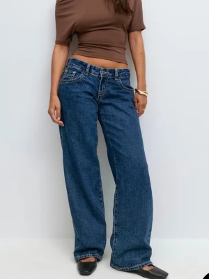 Jeans från Gina Tricot - Säljer dessa ultra low waist wide jeans från Gina. Använda fåtal gånger