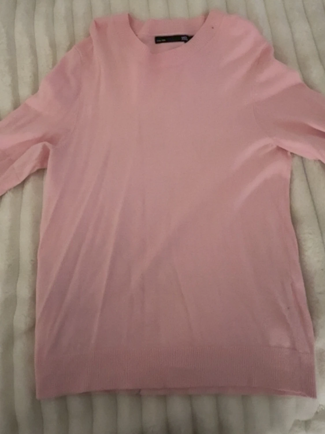 Ljusrosa tröja 