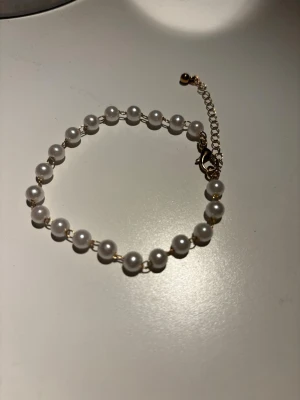 Armband  - Fint armband i ett mycket bra skick