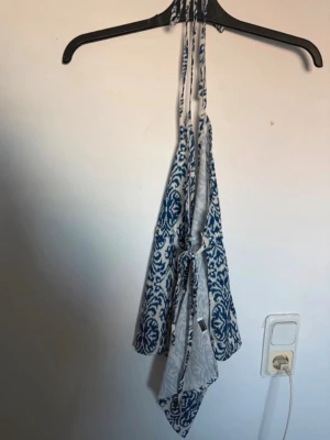 Ny sommartopp ifrån shein  - Aldrig använd