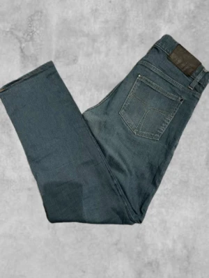 Tiger of sweden jeans - Säljer nu ett par tiger of sweden jeans i storlek W30 L34! Bara att kontakta vid frågor! Modell style Iggy!