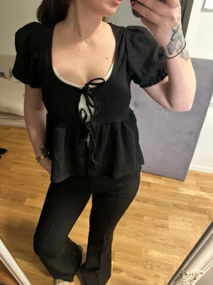 Svart topp - Topp