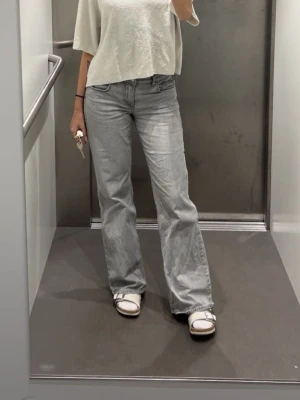 Nakd jeans lågmidjade - Använt sparsamt 