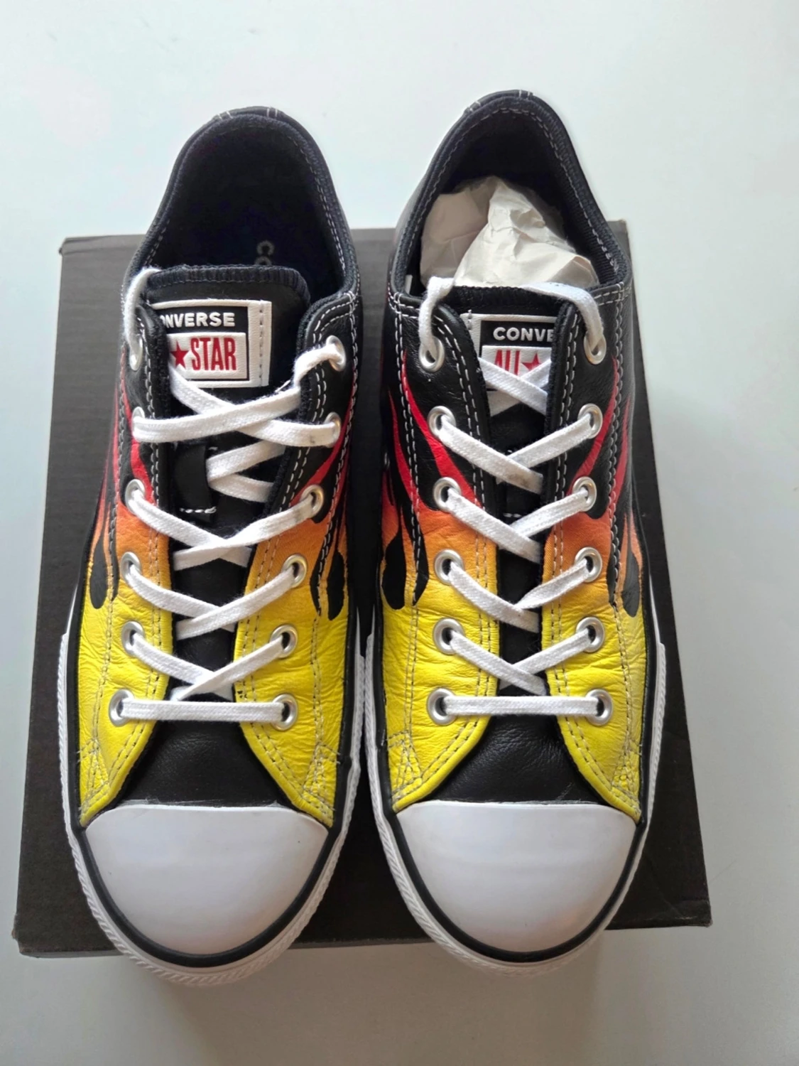 Converse sneakers med flames - 1