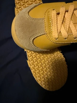 yellow 39 - en edgy och exklusiv stil.