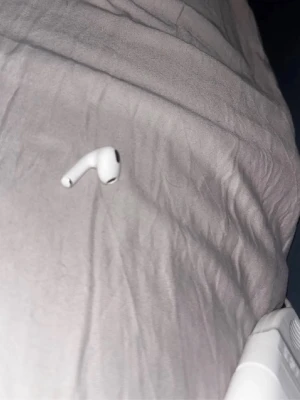 Airpods 3 vänster hörlur - Vänster AirPod 3