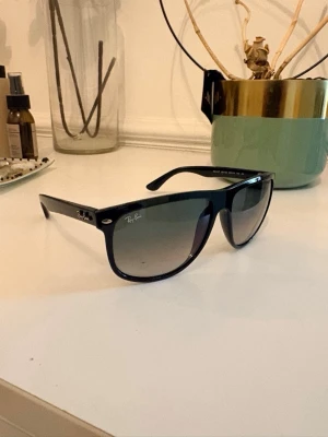 Rayban boyfriend - Säljer nu min brorsas då han inte använder dom längre 