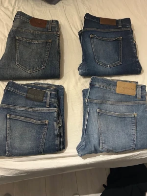 J.Lindberg jeans - Säljer fyra jeans varav 3 från J.Linberg och ett ifrån NN.07. Ett par är 225kr och alla tsm är 650kr! 1-NN.07-30/32. 2-J.Lindberg-33/32. 3-J.Lindberg-31/32. 4-J.Lindberg-31/32. Ger mer detaljerade bilder om du är intresserad! 