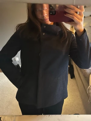 jacka - vårjacka aldrig använd♥️