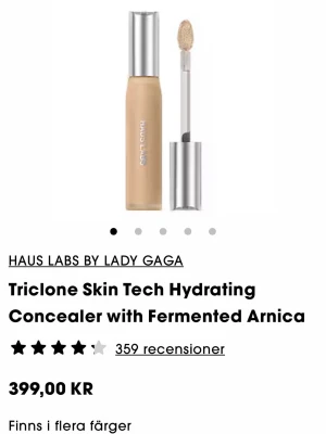 Triclone Skin Tech Concealer Haus Labs - Hydrerande concealer från Haus Labs by Lady Gaga i en ljus beige nyans. Kommer i en smidig tub med applikator och silverfärgat lock. Innehåller fermenterad arnika för extra vård och täckning. Perfekt för att dölja ojämnheter och ge en fräsch look.endast öppnad för att se färgen men aldrig provad på hy.pris kan diskuteras😊