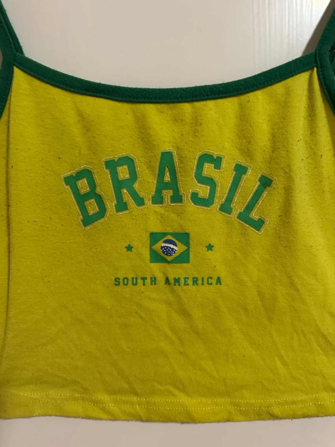 Gul Brasil linnetopp med gröna detaljer storlek: S - 1