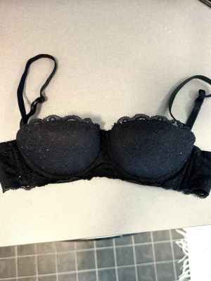 Intimissimi bh  - tecken på användning, lite nopprig men annars i bra skick