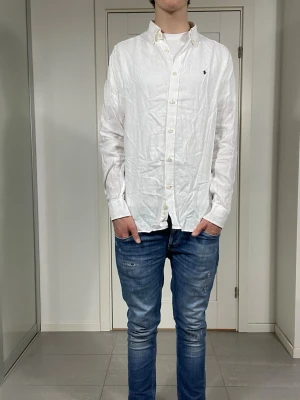 Morris Linneskjorta  - Säljer nu denna Morris Linneskjorta, skriv för fler bilder/frågor🙌🏼