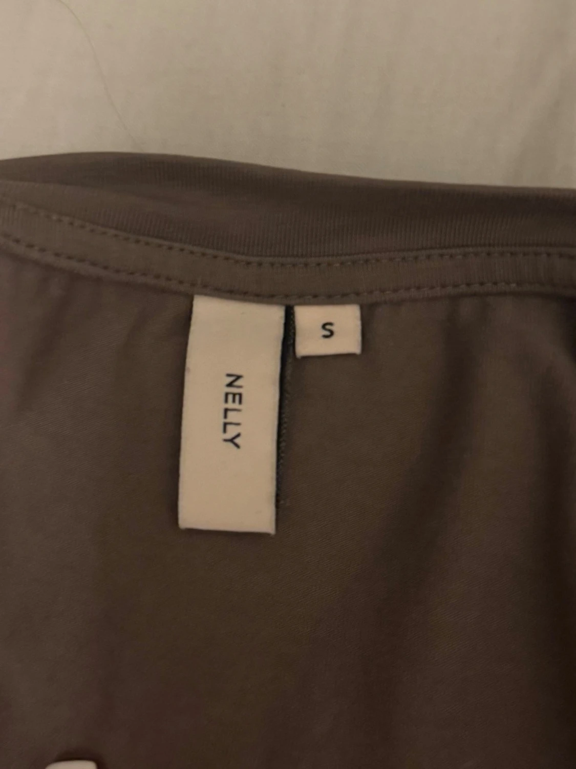 Brun croppad topp med kort ärm - 2