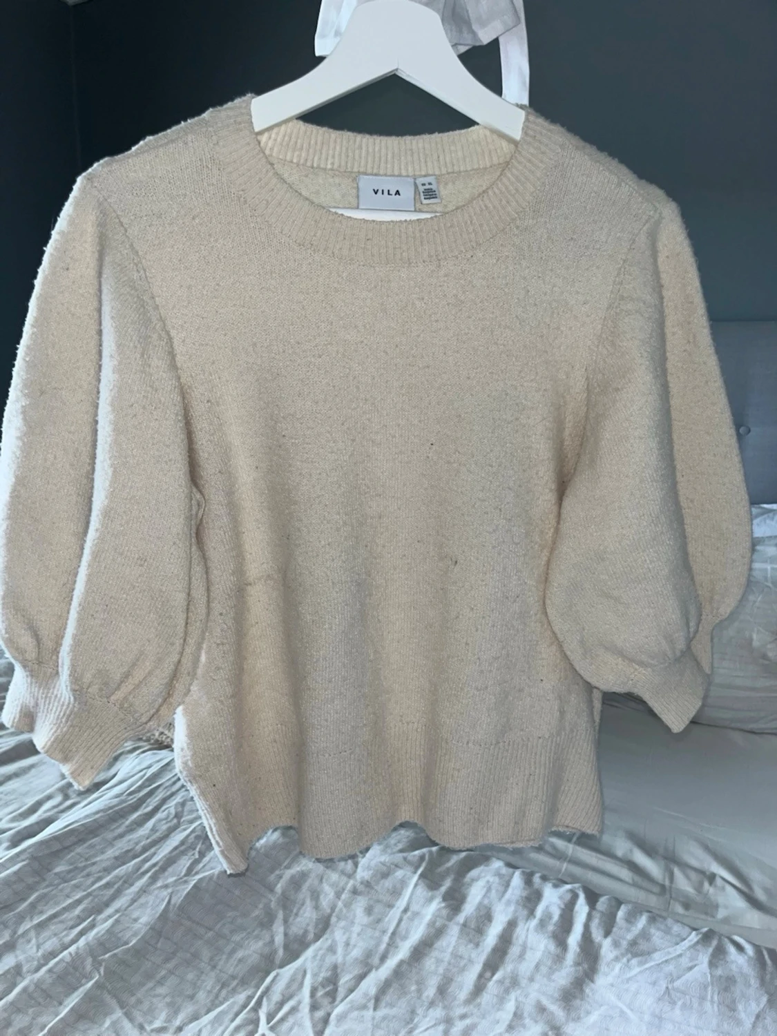 Beige stickad tröja från Vila - 2