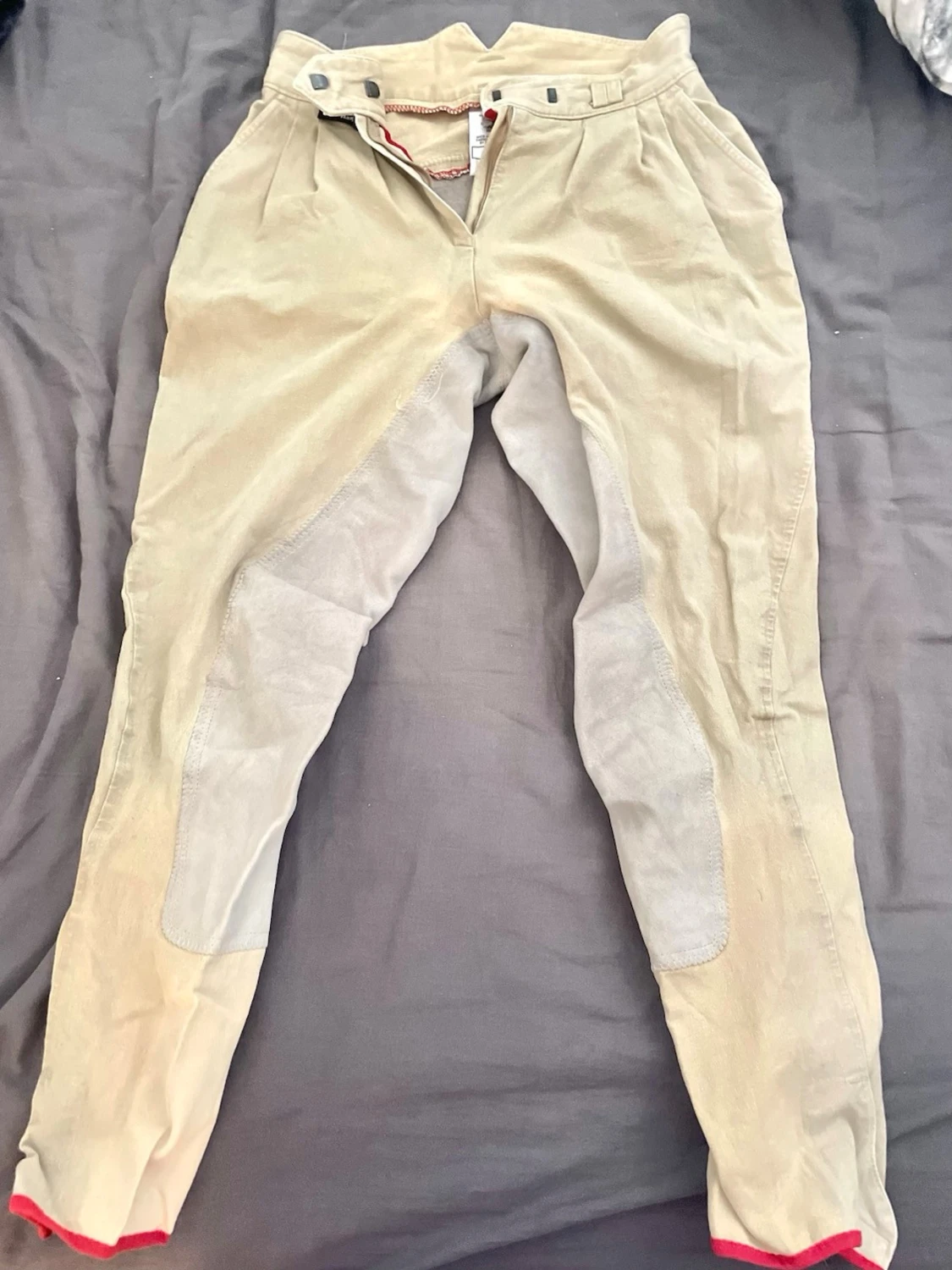 Beige ridbyxor med förstärkning
