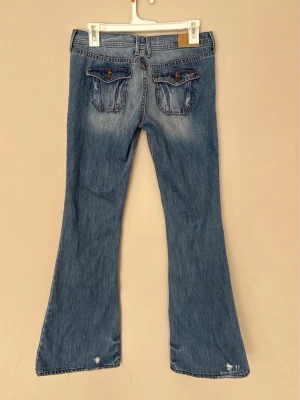 Lågmidjade bootcut Hollister jeans  - Lågmidjade bootcut jeans från Hollister!! 🤍