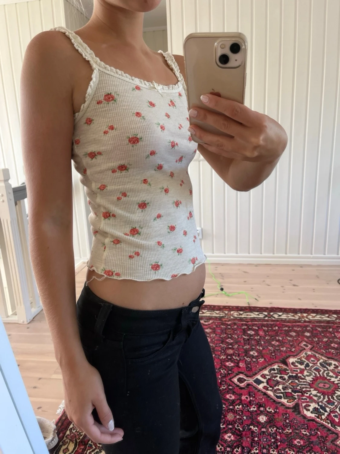 Vit blommig ribbad linnetopp från HM - 1