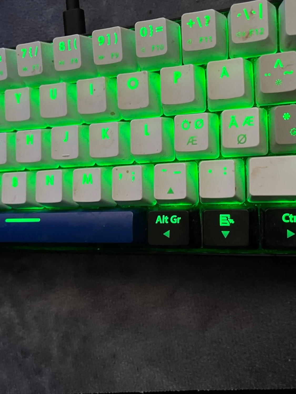 Mekaniskt tangentbord med RGB-belysning - 4