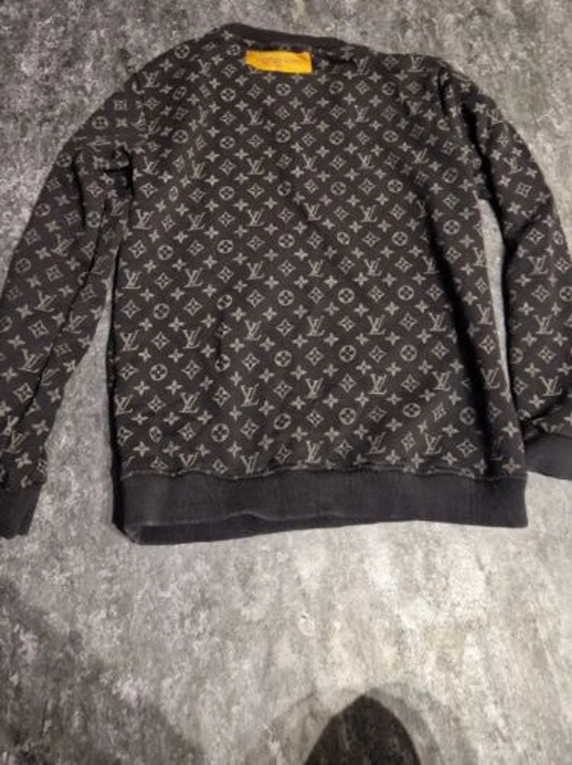 Svart Louis Vuitton sweatshirt - 1