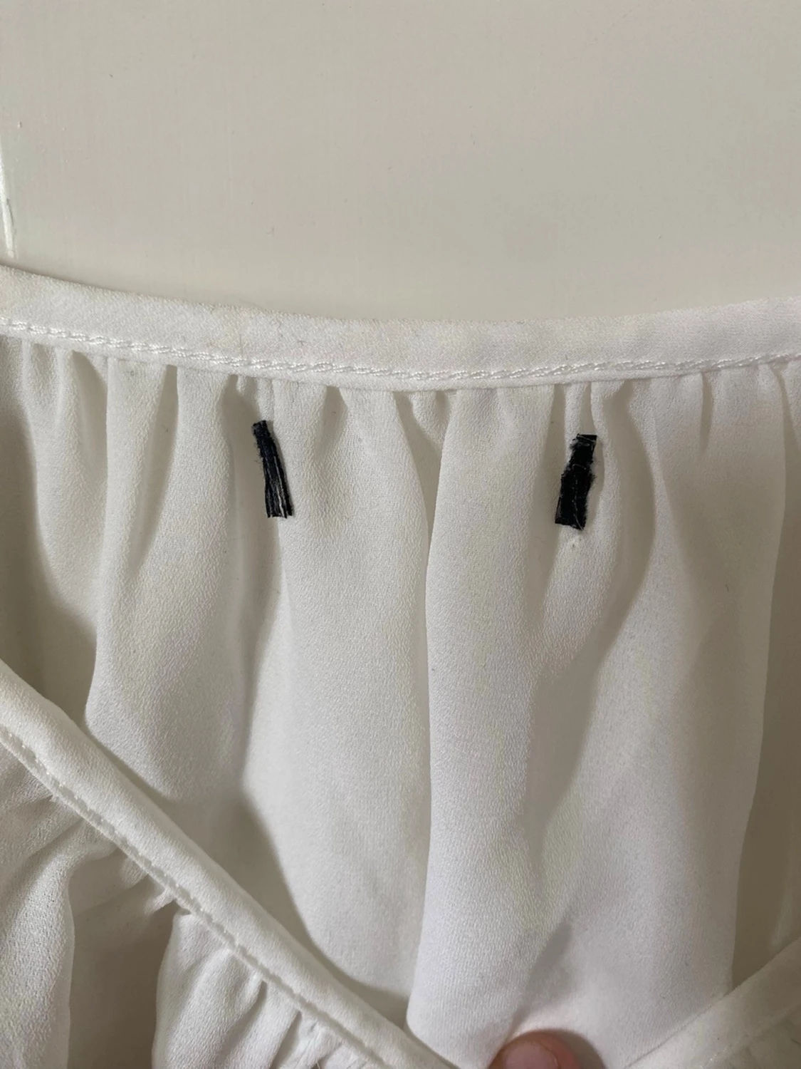 Vit off shoulder topp med volang - 4