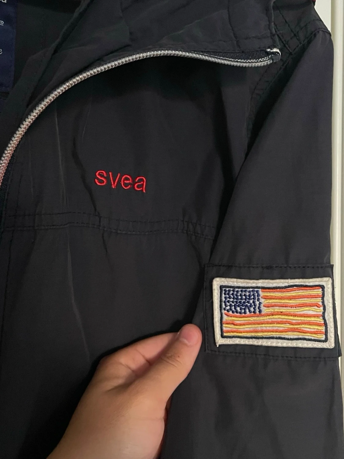Mörkblå vindjacka från Svea - 4