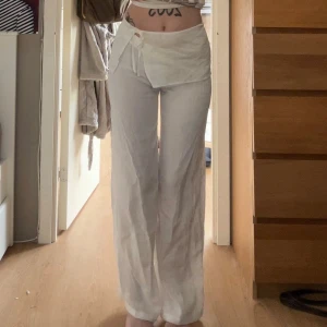 Nelly Skirt Detail Pants - använda en gång, jag är 163cm.