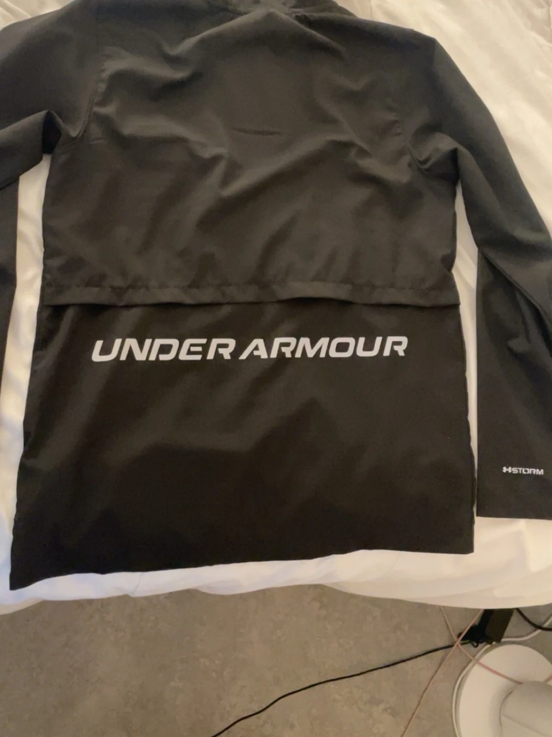 Svart vindjacka från Under Armour - 1