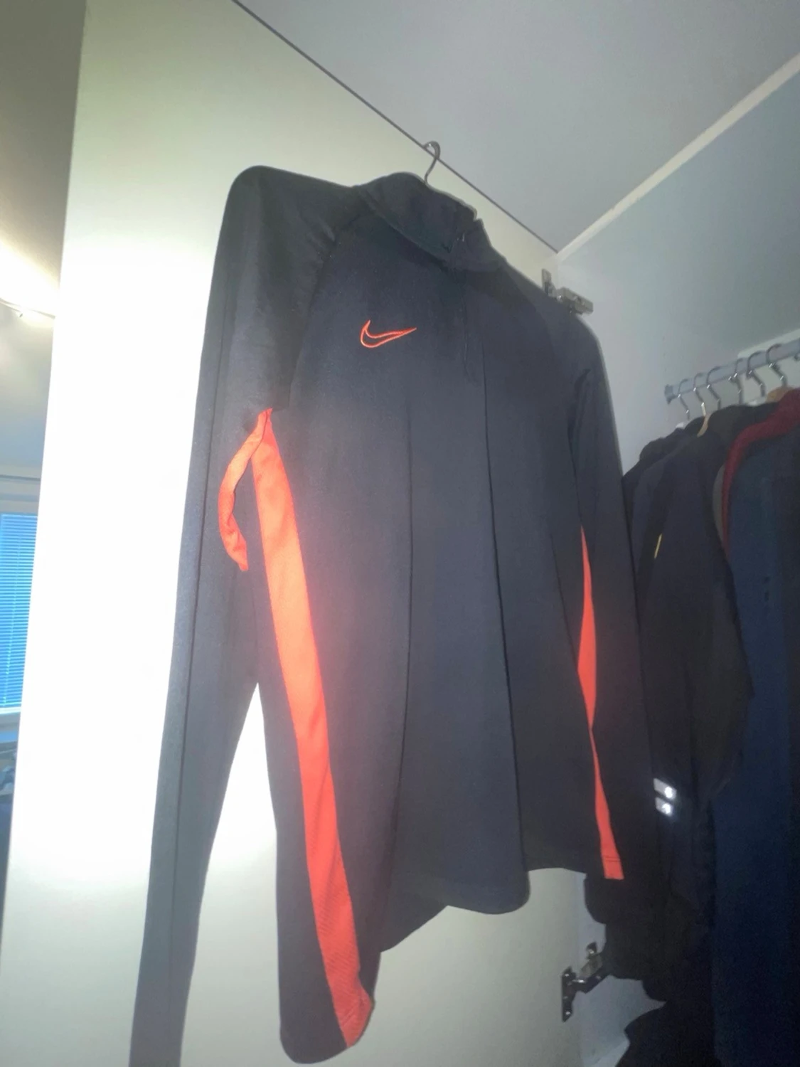 Svart träningsjacka från Nike - 2