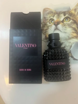 Valentino Born in Roma Uomo - Helt full 50/50 ml kvar 