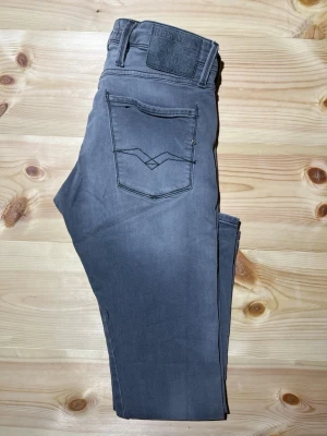 Replay ”Anbass” jeans - Modell: Anbass | Skick: 9/10 | Storlek: W29 L30 | Öppen för prisförslag | Skriv vid fråga!  