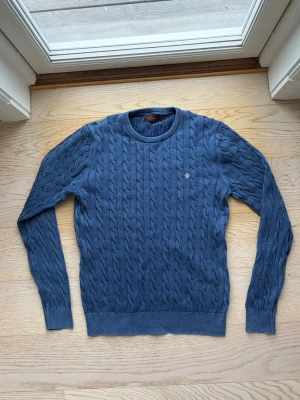 Morris tröja - Tjenare! Säljer nu denna riktigt snygga tröja från morris. Tröjan har inga defekter, hör av er vid frågor och funderingar!🙌