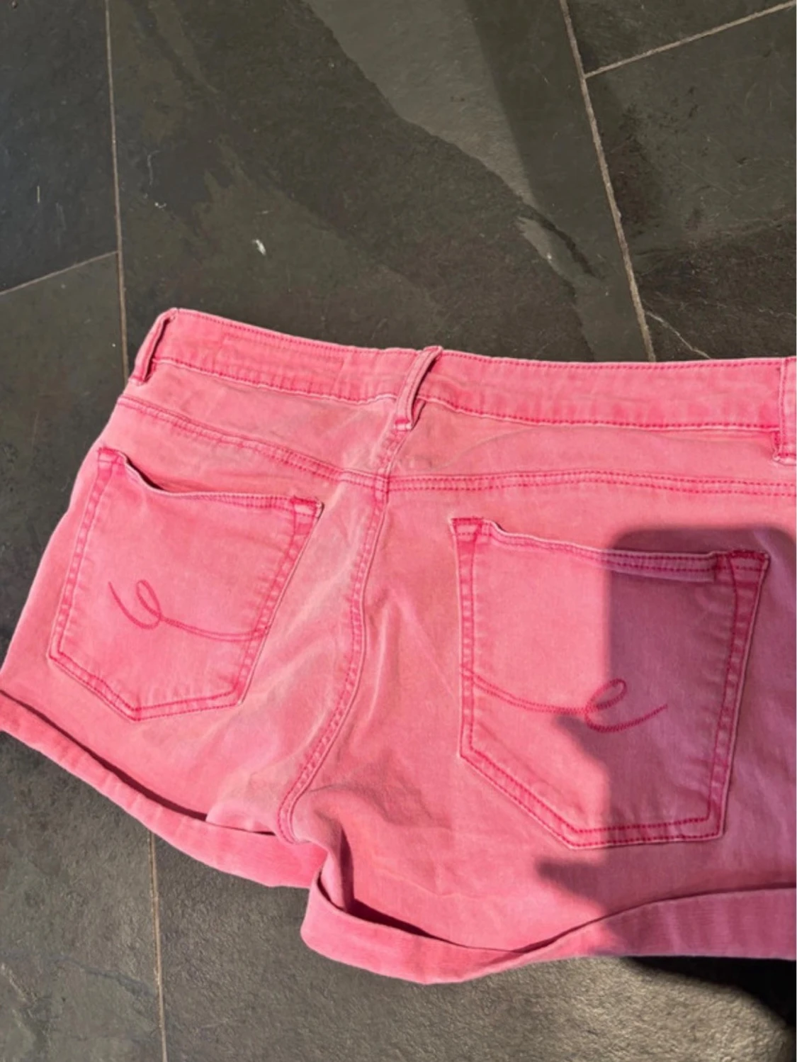 Rosa jeansshorts - 1