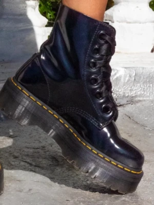 Dr martens molly platforms - Got these Dr Martens in the style molly for my birthday but havent gotten them to use. Only used two times for not more than 30minutes. Supercute and not worn in! Size 36 EU, 3UK, 5US Could fit around 35-37 EU Price can be discussed if you buy them fast!:-) Message me for questions or more pictures!