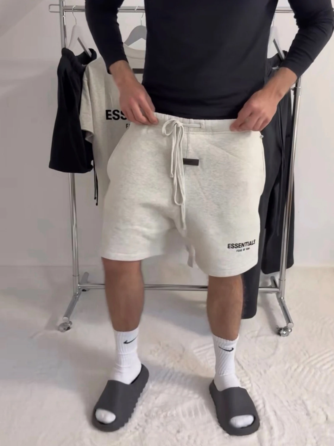 Essentials Shorts S - 2
