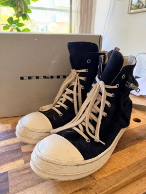 Rick owens DRKSHDW cargo ramones - Rick owens DRKSHDW cargo ramones. Storlek EU43 tts