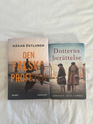 Böcker  - Säljer två böcker i fint skick: Dotterns berättelse och Den falska profeten. Perfekta för dig som gillar spänning och starka berättelser.